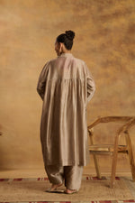 Inaaya kurta set